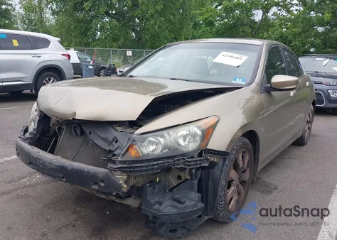 2008 Honda Accord 2.4 Ex-L z USA, uszkodzony, nr VIN 1HGCP268X8A009572